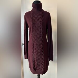 Diane Von Furstenberg 100% Wool Turtleneck Sweater Dress.
Size M